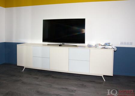 Вітальні пiд замовлення